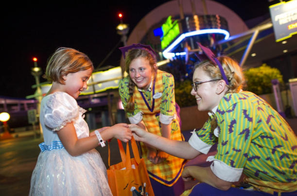 Trick Or Treating With Allergies At Mickey’s Not-So-Scary Halloween Party