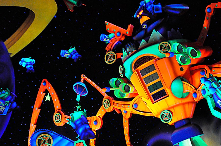 Buzz Lightyear's Space Ranger Spin