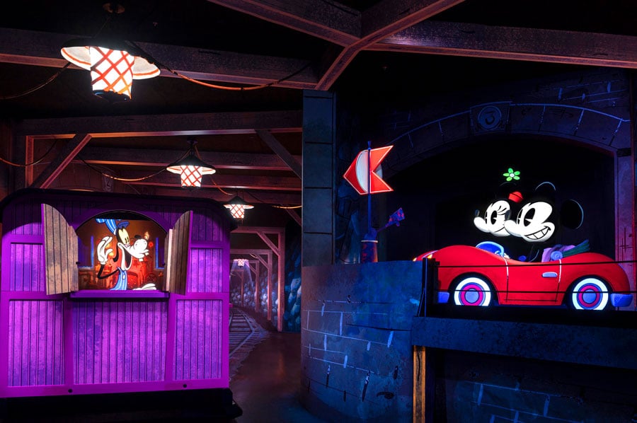 Mickey and Minnie's Runaway Railway