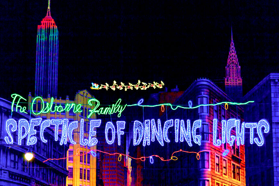 10 Facts About The Osborne Family Spectacle of Dancing Lights